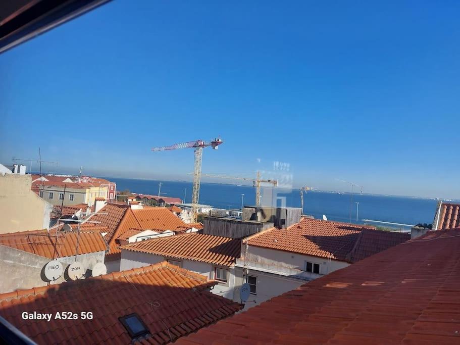 Appartamento The Cozy Duplex In Lisbon'S Heart Esterno foto